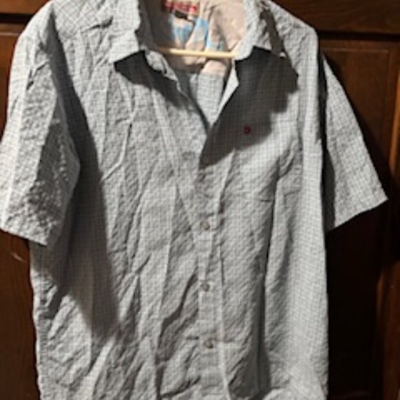 Quiksilver Men's Blue & White Checkered Short Sleeve Button-Down Shirt - Picture 1 of 2